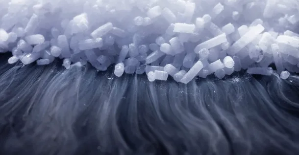 <h2>Cleaning metal surfaces with dry ice as an alternative to chemical cleaning </h2> 