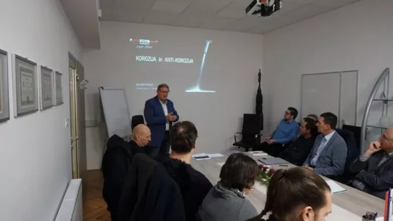 <h2><span style="color: rgb(196, 22, 28);"><strong>Colleagues from Helios</strong></span>
	<br>attending seminar at FerroČrtalič</h2> 