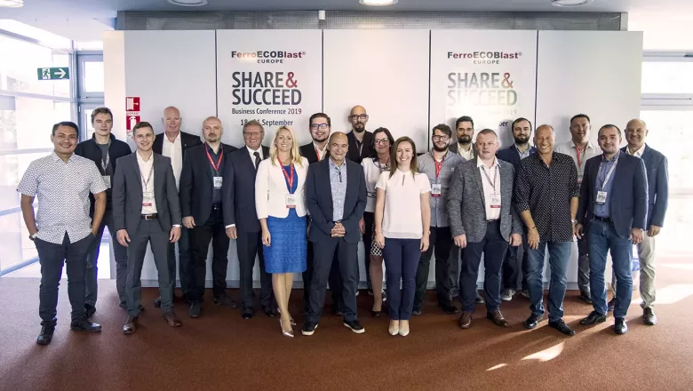 <h2><span style="color: rgb(196, 22, 28);"><strong>Share &amp; Succeed&nbsp;</strong></span>Business Conference</h2> 