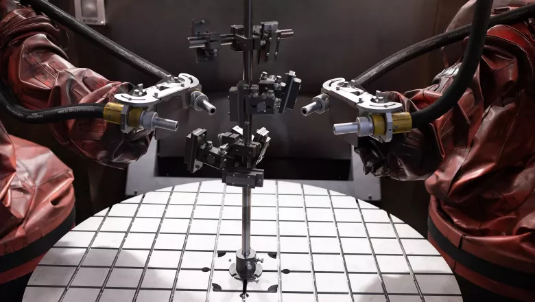<h2>Dual robotic
	<br><span style="color: rgb(196, 22, 28);"><strong>shot peening for turbojet engine components</strong></span></h2> 