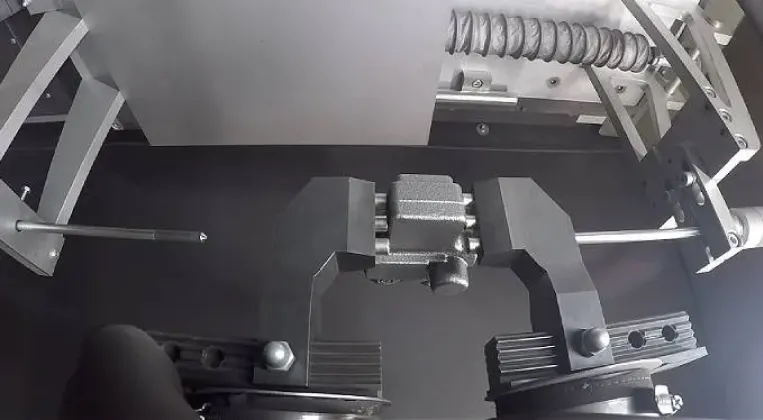 Casting Surface Preparation

Automated solutions for casting preparation to ensure impurity-free surfaces.
